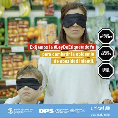 Mientras que en Argentina 2 de cada 5 niños y niñas tiene sobrepeso, los envases de los alimentos y bebidas no declaran la cantidad de azúcar que contienen.