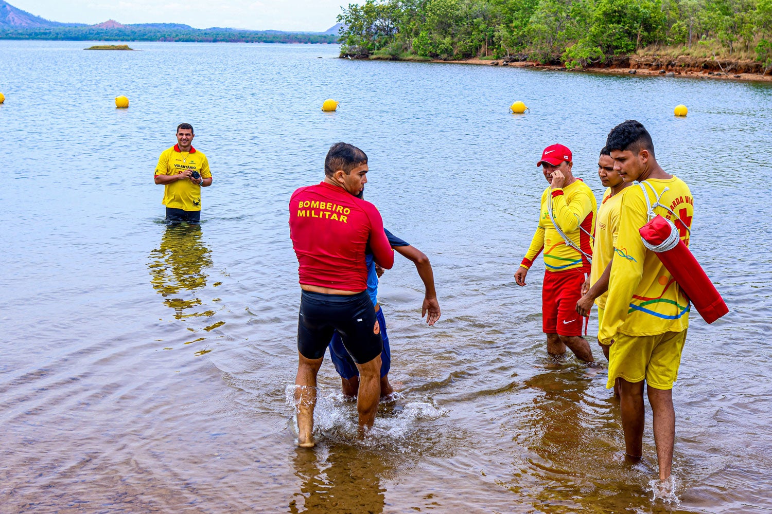 Simulation of a drowning rescue